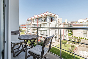 Отели Сириуса с видом на море, "Екатерининский Квартал" апарт-отель с видом на море