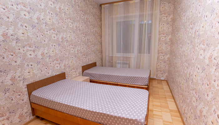 3х-комнатная квартира Попова 26 в Архангельске - фото 1
