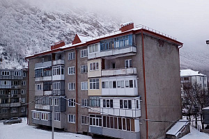 Гостиницы Тырныауза в горах, "Апартамент" 2х-комнатная в горах - фото
