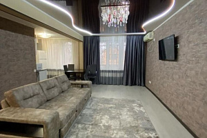Мотели в Астрахани, "Стильная на Ботвина 8" 2х-комнатная мотель - забронировать номер