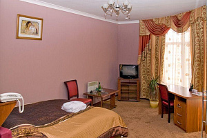 Гостиницы Астрахани 3 звезды, "Парламент" гостиничный комплекс 3 звезды - фото