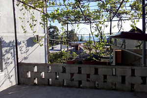 Дома Абхазии на первой береговой линии, "Эмир Guest" частьа под-ключ на первой береговой линии - цены