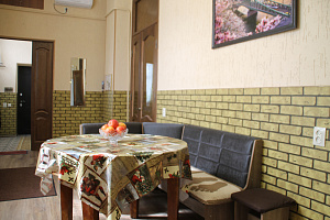 Отели Кисловодска в центре, "Кольцова 18" 1-комнатная в центре - цены