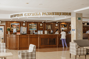 Гостиницы Ольгинки с крытым бассейном, "АМАКС Курорт Орбита" с крытым бассейном - раннее бронирование