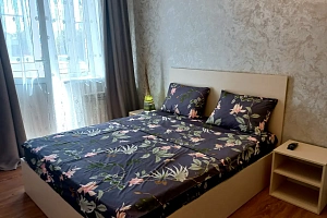 Квартиры Батайска 1-комнатные, "В зеленой зоне и хорошей локацией" 1-комнатная 1-комнатная - фото