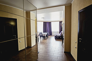 Отели Домбая в центре, 3х-комнатная Карачаевская 60 в центре - раннее бронирование
