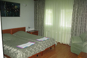 Гостиницы Серпухова в центре, "Под Аистом" в центре - фото