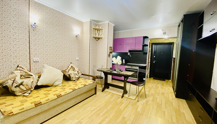 2х-комнатная квартира Ивана Захарова 11 в Сургуте - фото 1