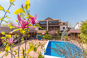 Отдых в Архипо-Осиповке с бассейном, "Вилла Лючия" с бассейном - фото