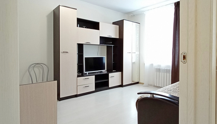 1-комнатная квартира Петра Тарасова 2 в Калуге - фото 1