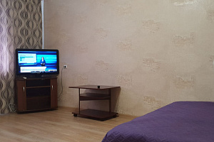 Гостиницы Костромы на набережной, 1-комнатная Свердлова 35к2 на набережной