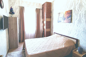 1-комнатная квартира Яновского 6