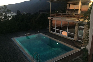 Отдых в Абхазии с бассейном, "VLAD & HOUSE" с бассейном - фото