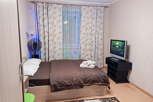 2х-комнатная квартира Маршала Тухачевского 51