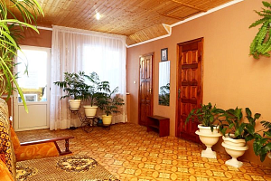 Комната в частном доме «Надежда» - Лазаревское,ул. Лазарева, д. 27 :цены, фото, отзывы