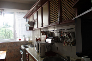 Квартиры Гурзуфа на месяц, 3х-комнатная Подвойского 9 кв 100 на месяц - раннее бронирование