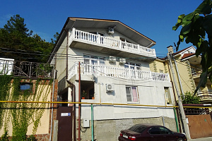 Гостевые дома Лазаревского с видом на море, "Надежда" с видом на море - фото