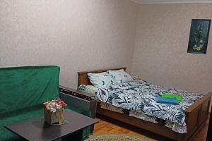 Дома Нальчика с бассейном, 2х-комнатная Шогенцукова 22 с бассейном - снять