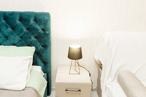 2х-комнатная квартира Крайнова 3/а