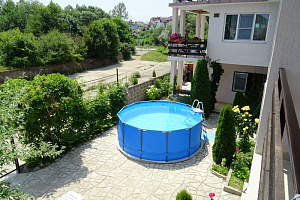 Частный сектор Архипо-Осиповки с бассейном, "Пчелка" с бассейном - фото