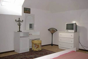 &quot;Guest House Antik&quot; мини-гостиница в с. Солнечногорское (Алушта), ул. Персиковая, 44 фото 3