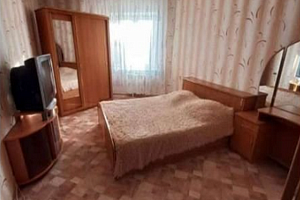 Квартиры Усть-Кута на месяц, 2х-комнатная Толстого 49 кв 30 на месяц - фото