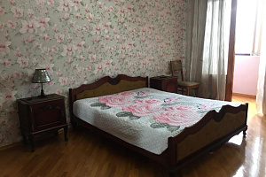 Отдых в Абхазии на неделю, 1-комнатная Ладария 20 кв 68 на неделю - забронировать