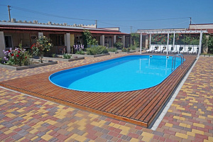 Отели Заозерного с бассейном, "Лето" с бассейном - фото
