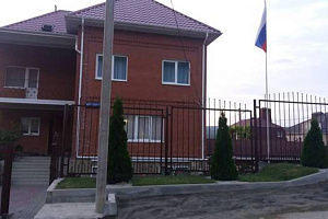 Гостевые дома Дивноморского с бассейном, "Савелий" с бассейном - фото