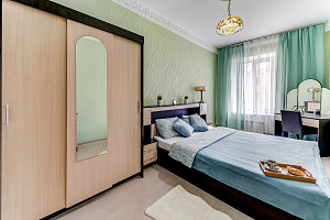 Отели Ленинградской области с собственным пляжем, 2х-комнатная Большая Пушкарская 30 с собственным пляжем