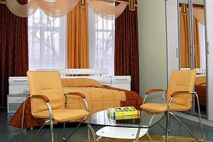 Гостиницы Луганска в центре, "Гостиный дворъ" в центре - фото