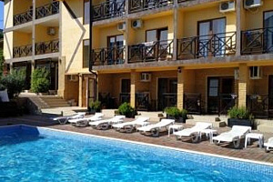 Гостиницы Солнечногорского с бассейном, "Море Удачи" мини-отель с бассейном - фото
