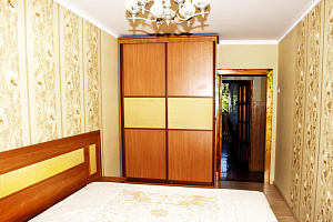 Квартиры Гурзуфа недорого, 2х-комнатная Соловьева 12 недорого - снять