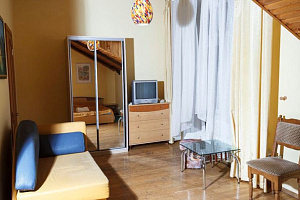 Отели Феодосии с питанием, "Бульварная горка" мини-отель с питанием - раннее бронирование