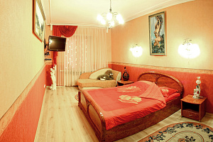 2х-комнатная квартира Новороссийская 18