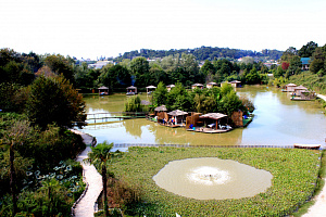 Базы отдыха Адлера с бассейном, "Ачигварское Озеро" с бассейном - фото