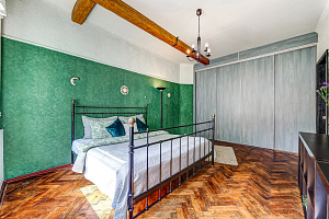 Квартиры Санкт-Петербурга на неделю, 3х-комнатная Невский 131 на неделю - цены