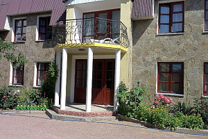Гостевые дома Николаевки с бассейном, "Мариша" с бассейном - цены