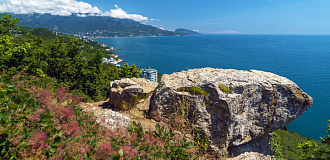 Куда ехать в отпуск: в Крым или на Кубань?