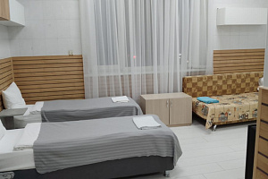 Комнаты в 3х-комнатной квартира Орджоникидзе 85