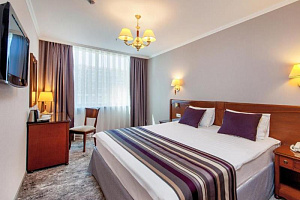 Гостиницы Краснодара 4 звезды, "Crowne Plaza" 4 звезды - фото