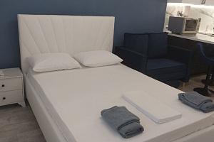 "AlexHome Октябрьская 14А эт 5" квартира-студия