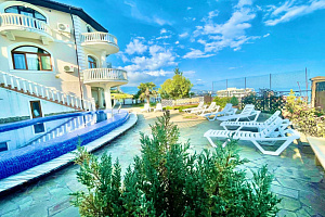 Отели Ялты с бассейном, "Рыбки" мини-отель с бассейном - цены