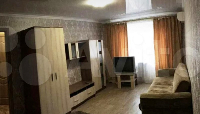 1-комнатная квартира 10 лет Октября 48 в Омске - фото 1