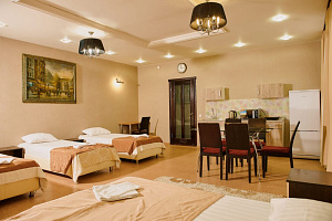 "Семейный" апартаменты в апарт-отеле "Роял-Лайм"