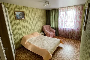 Квартира в , "Уютная и просторная" 2х-комнатная - фото