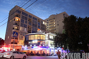 Квартиры Севастополя в центре, 1-комнатная Сенявина 5 кв 37 в центре