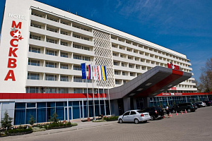 Отели Симферополя с парковкой, "Москва" с парковкой - фото