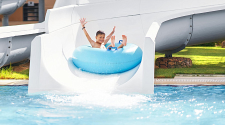 Водные развлечения в Сочи: От Морских Прогулок до Аквапарков