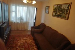 Квартиры Абхазии на неделю, 2х-комнатная Чамагуа 28 кв 37 на неделю - цены